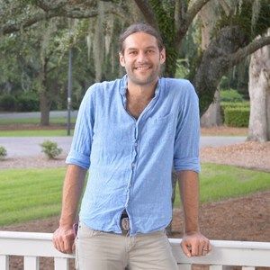 Meet your Posher, Troy